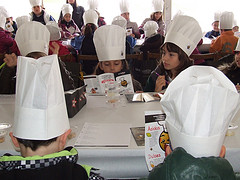 Taller infantil con la abeja Capi en las Jornadas de la Verdura de Calahorra