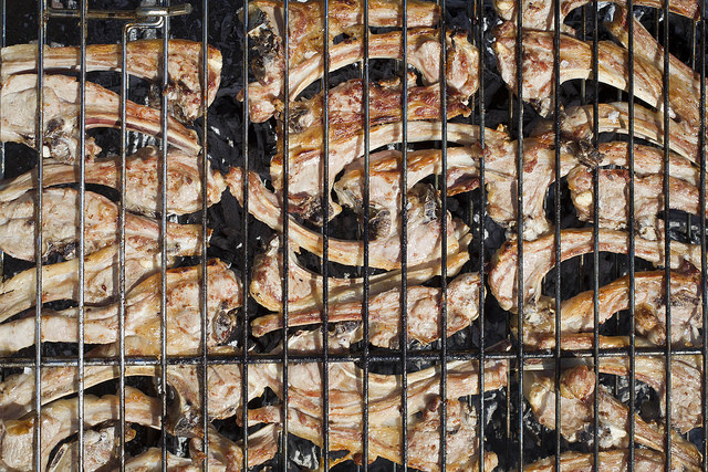 Chuletillas de cordero al sarmiento Chuletillas de cordero al sarmiento